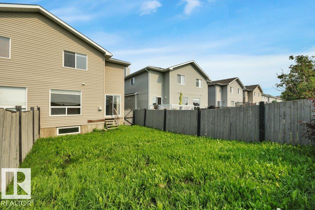 152 KEYSTONE CR — photo 48