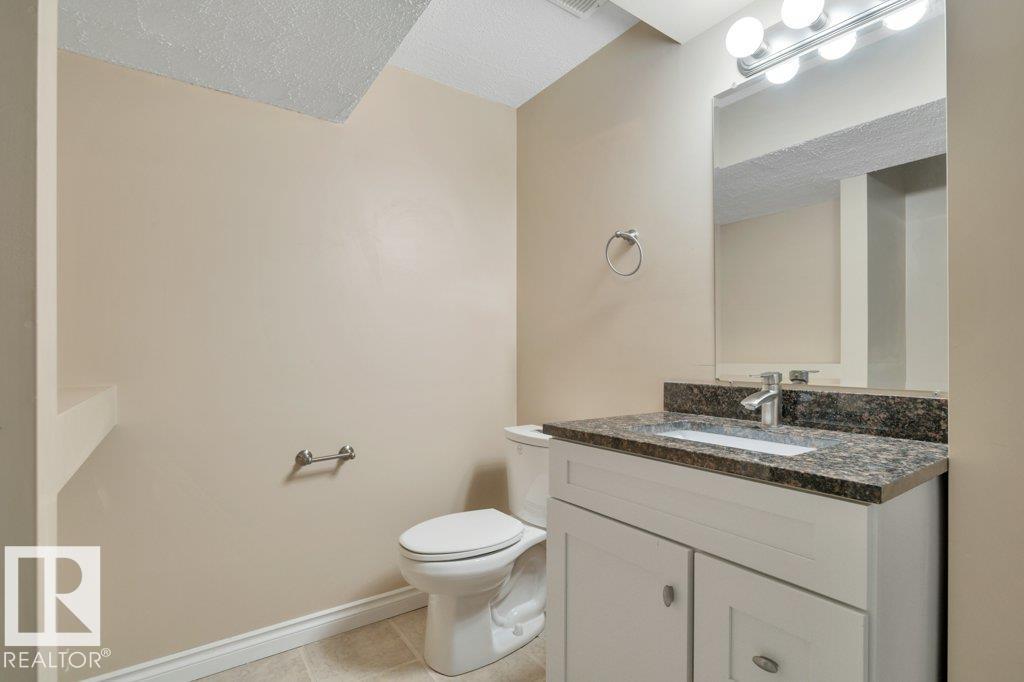 152 KEYSTONE CR — photo 42