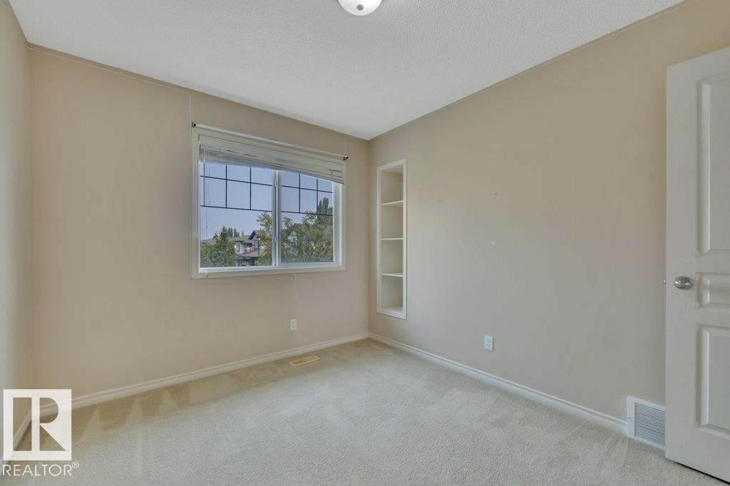 152 KEYSTONE CR — photo 31