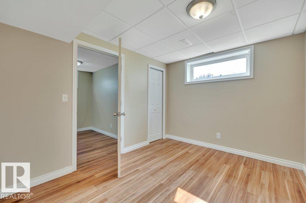 152 KEYSTONE CR — photo 40
