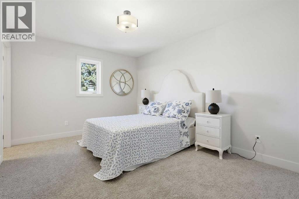 #2 2635 1 Avenue NW - 25