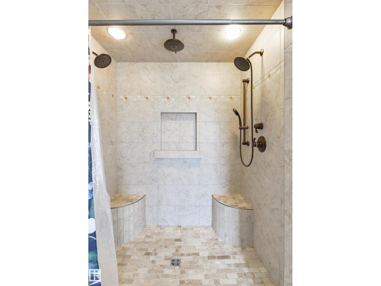 #21 53412 RGE ROAD 272 - 24