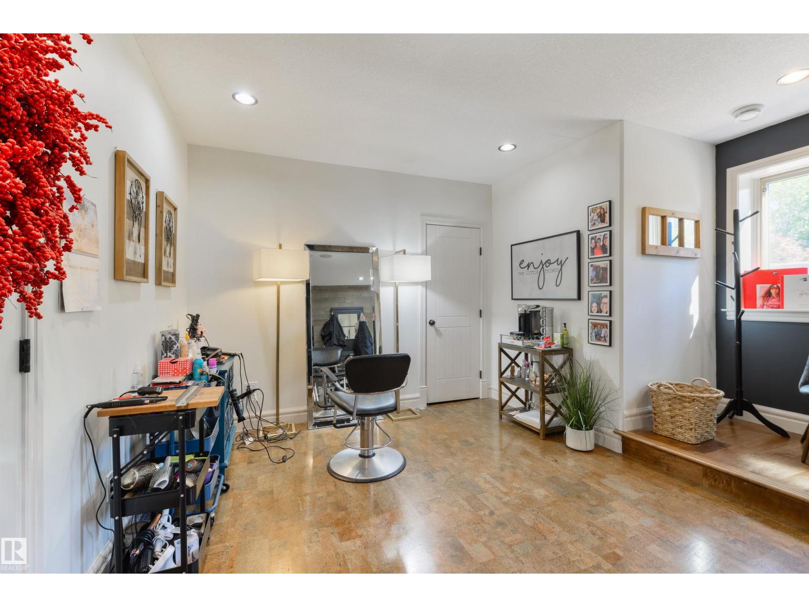 #21 53412 RGE ROAD 272 - 43