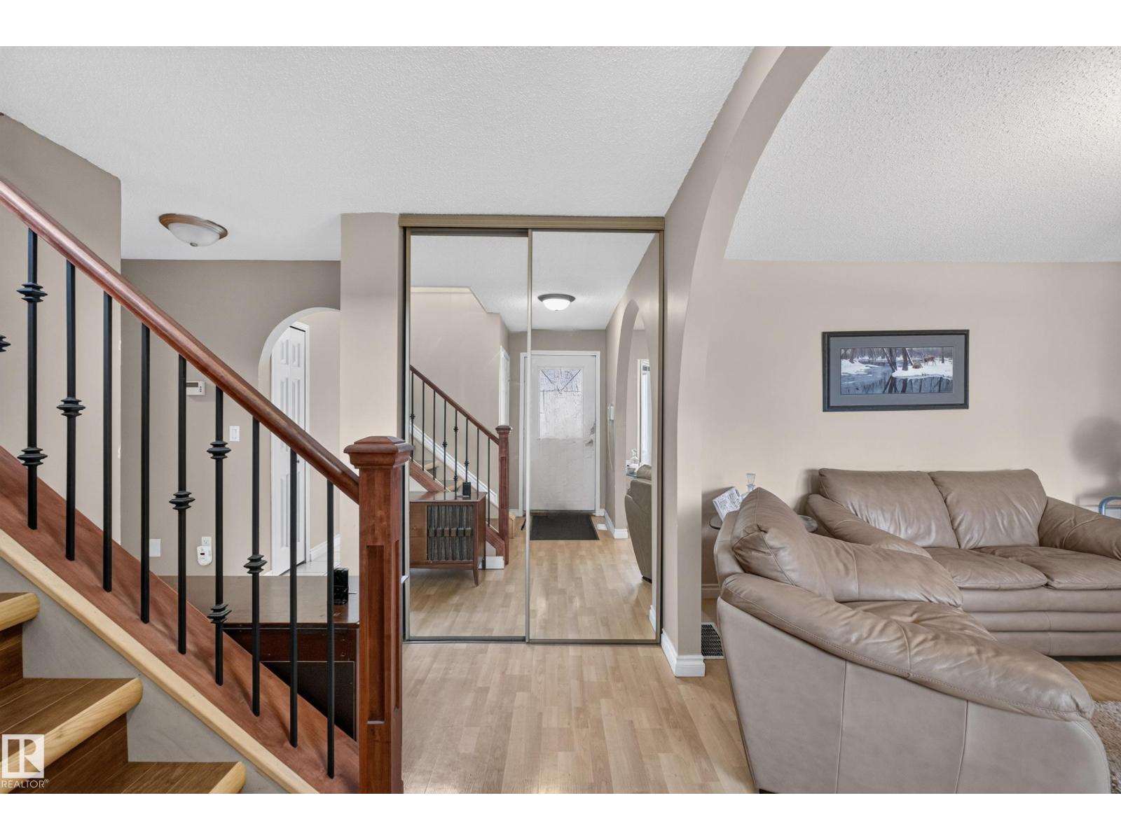 3841 62 ST NW - 11