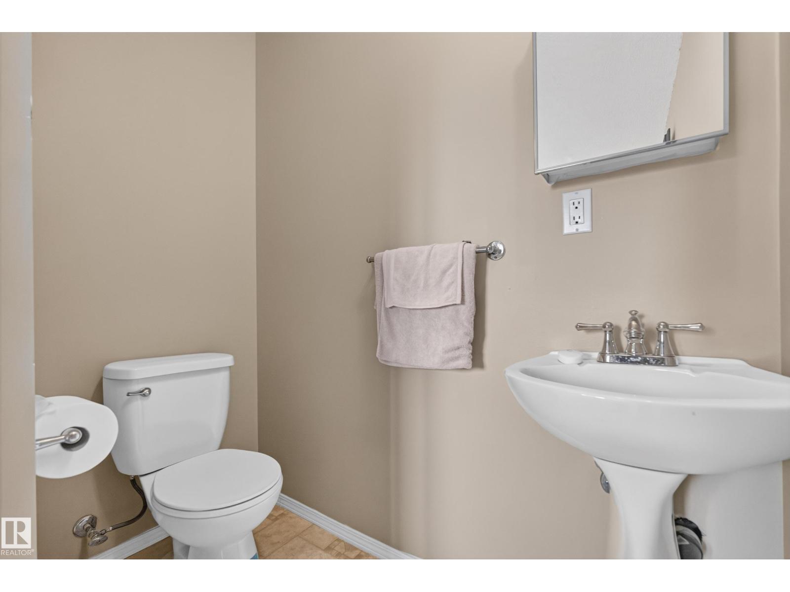 3841 62 ST NW - 46