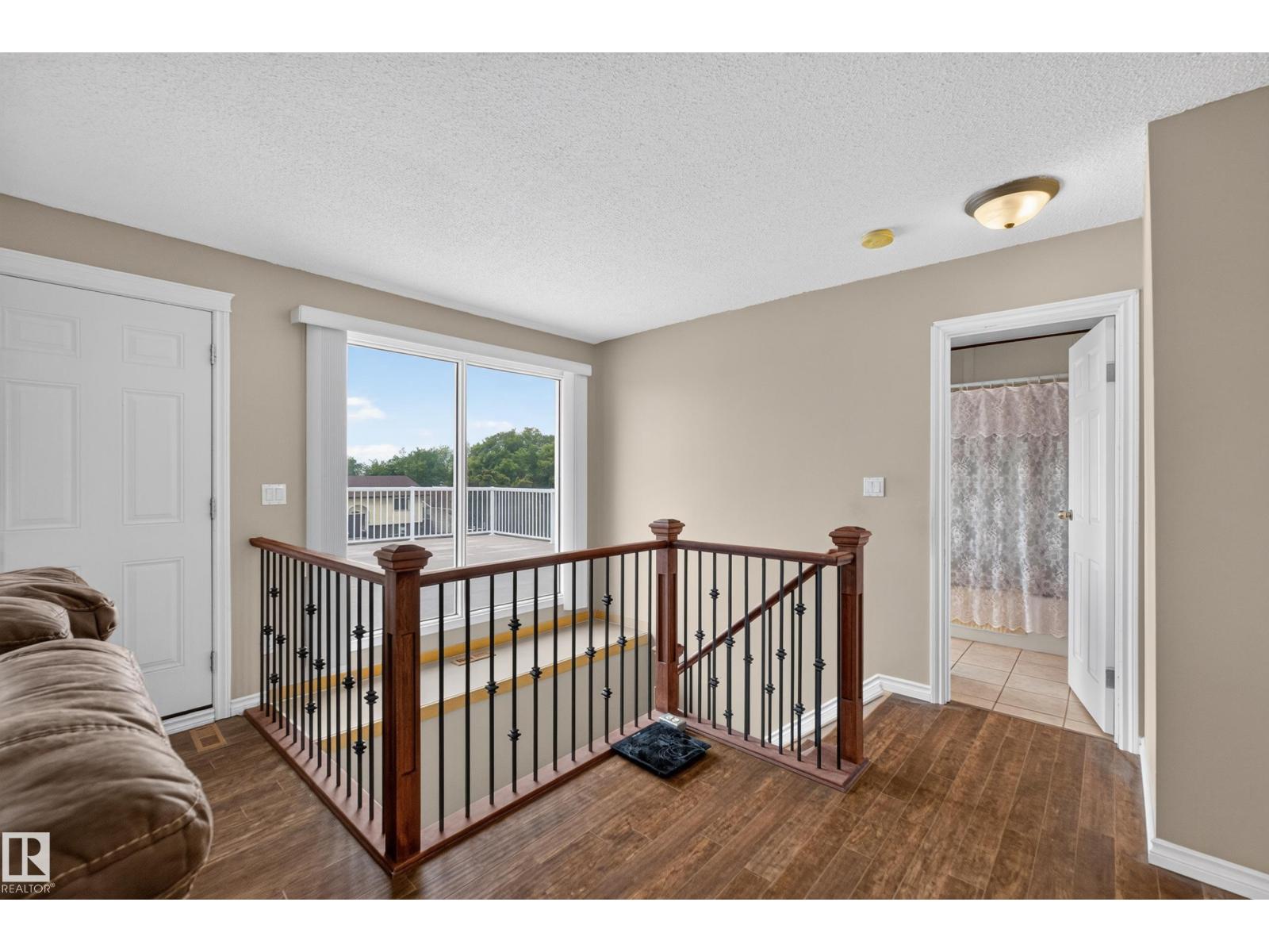3841 62 ST NW — photo 37