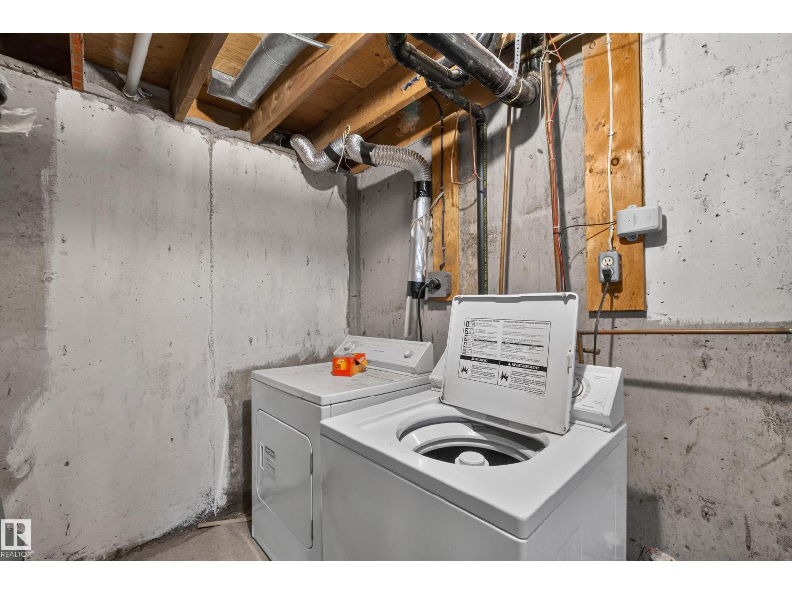 3841 62 ST NW - 69