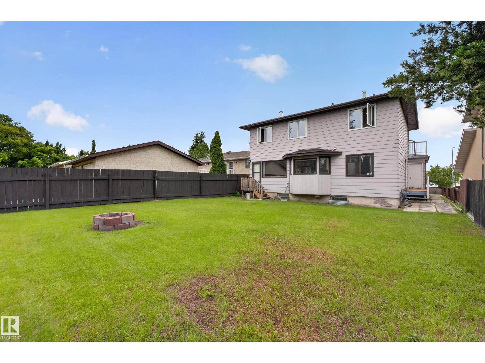 3841 62 ST NW - 58
