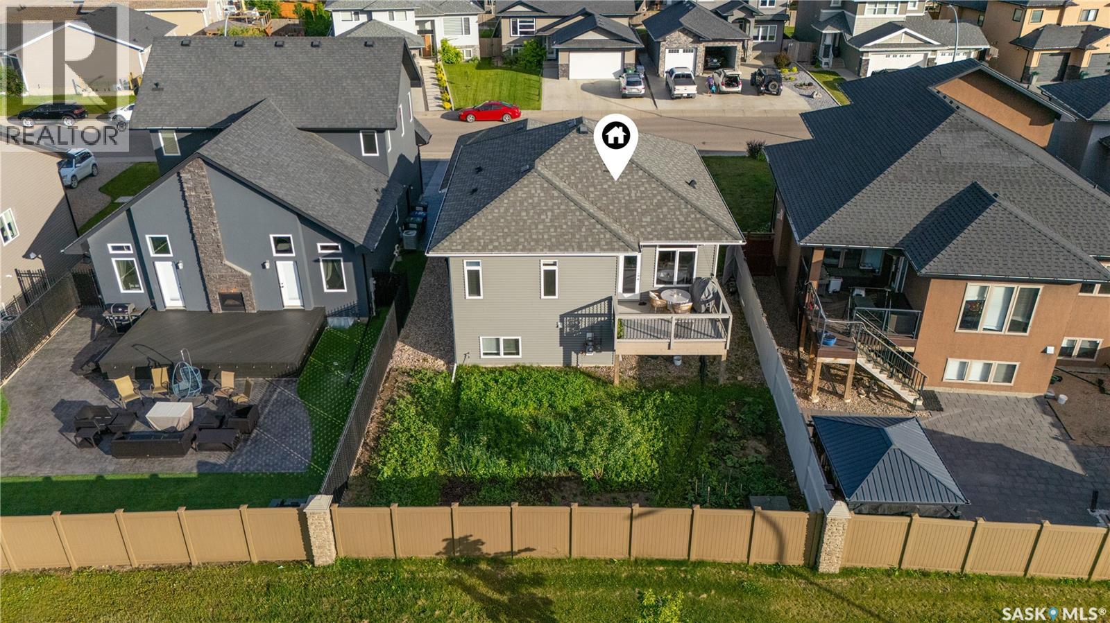 114 Pichler CRESCENT - 42