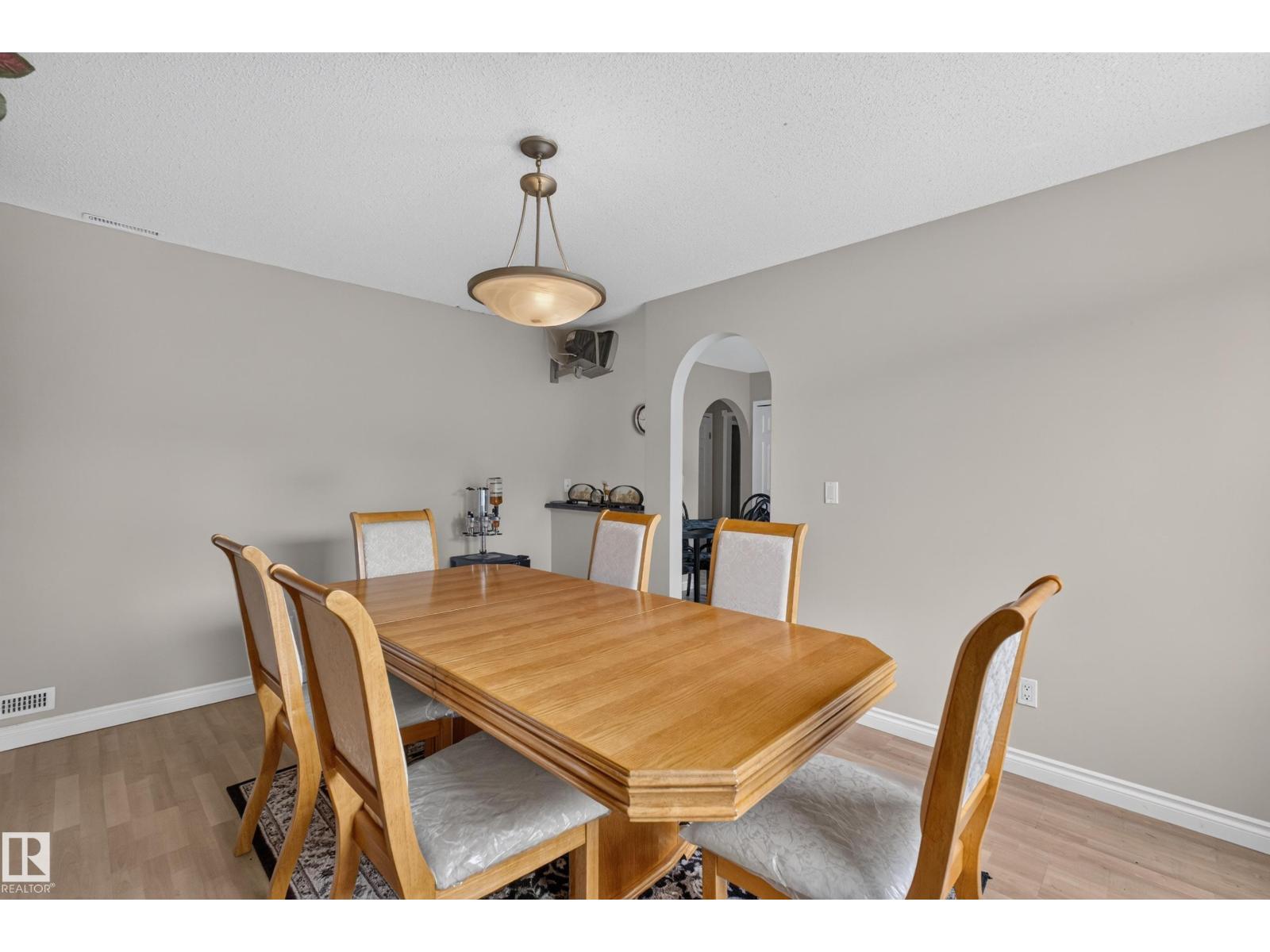 3841 62 ST NW - 30