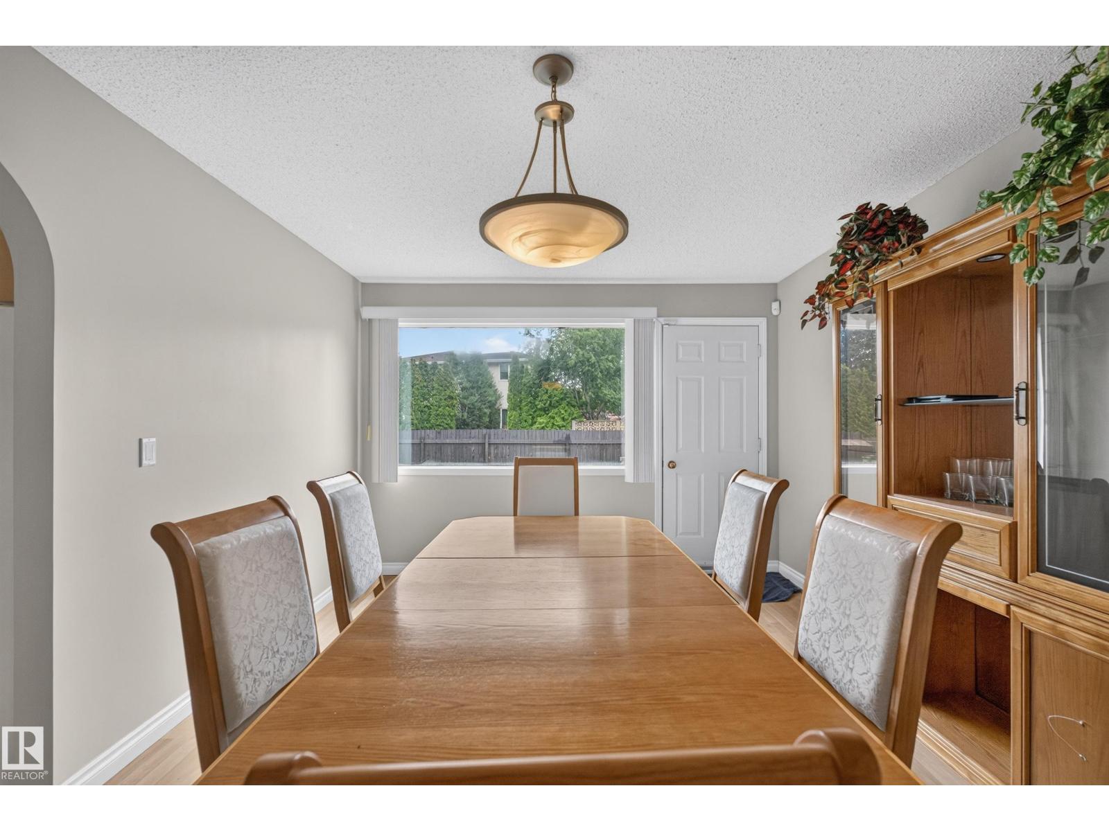 3841 62 ST NW - 31