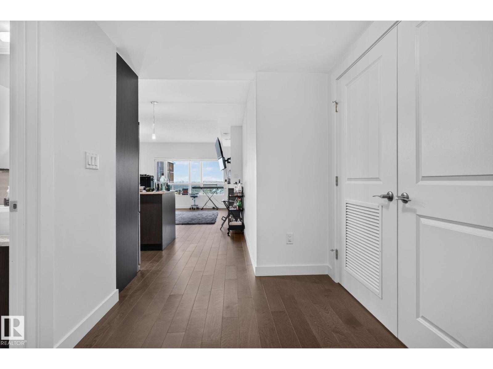 #1504 9720 106 St NW photo 5 — MLS® E4496113