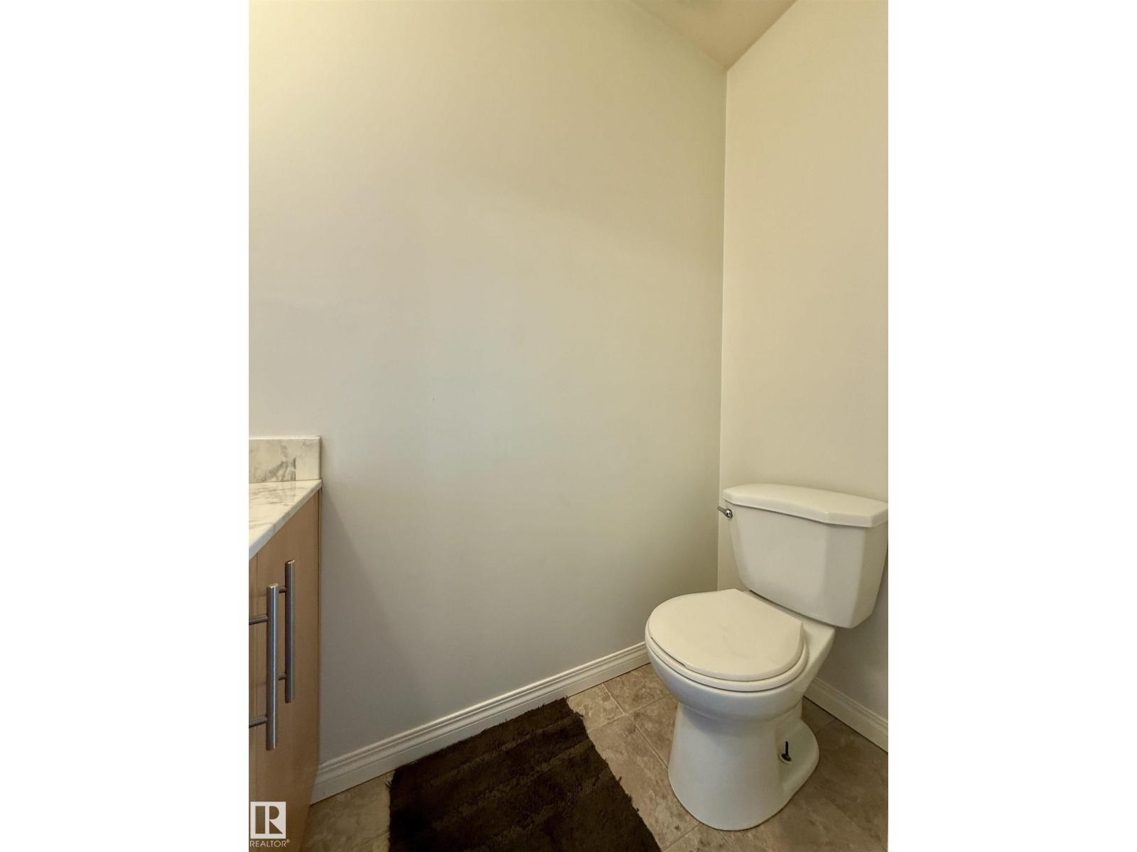 5107 146 AV NW - 16