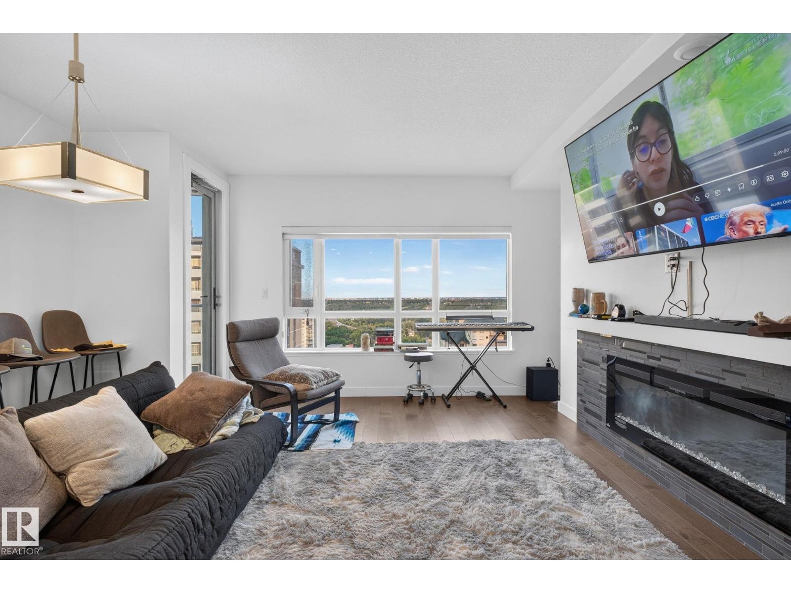 #1504 9720 106 ST NW - 3