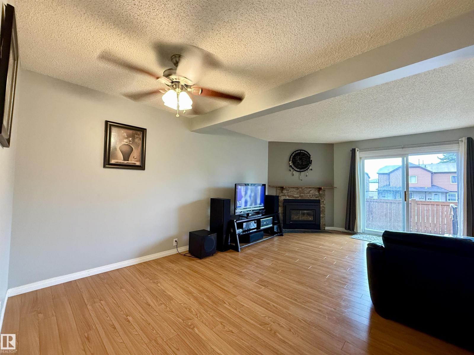 5107 146 AV NW - 18