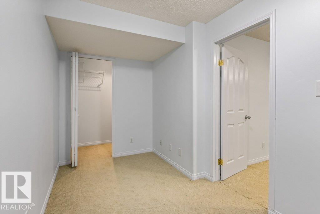 26 NORTH RIDGE DR - 44