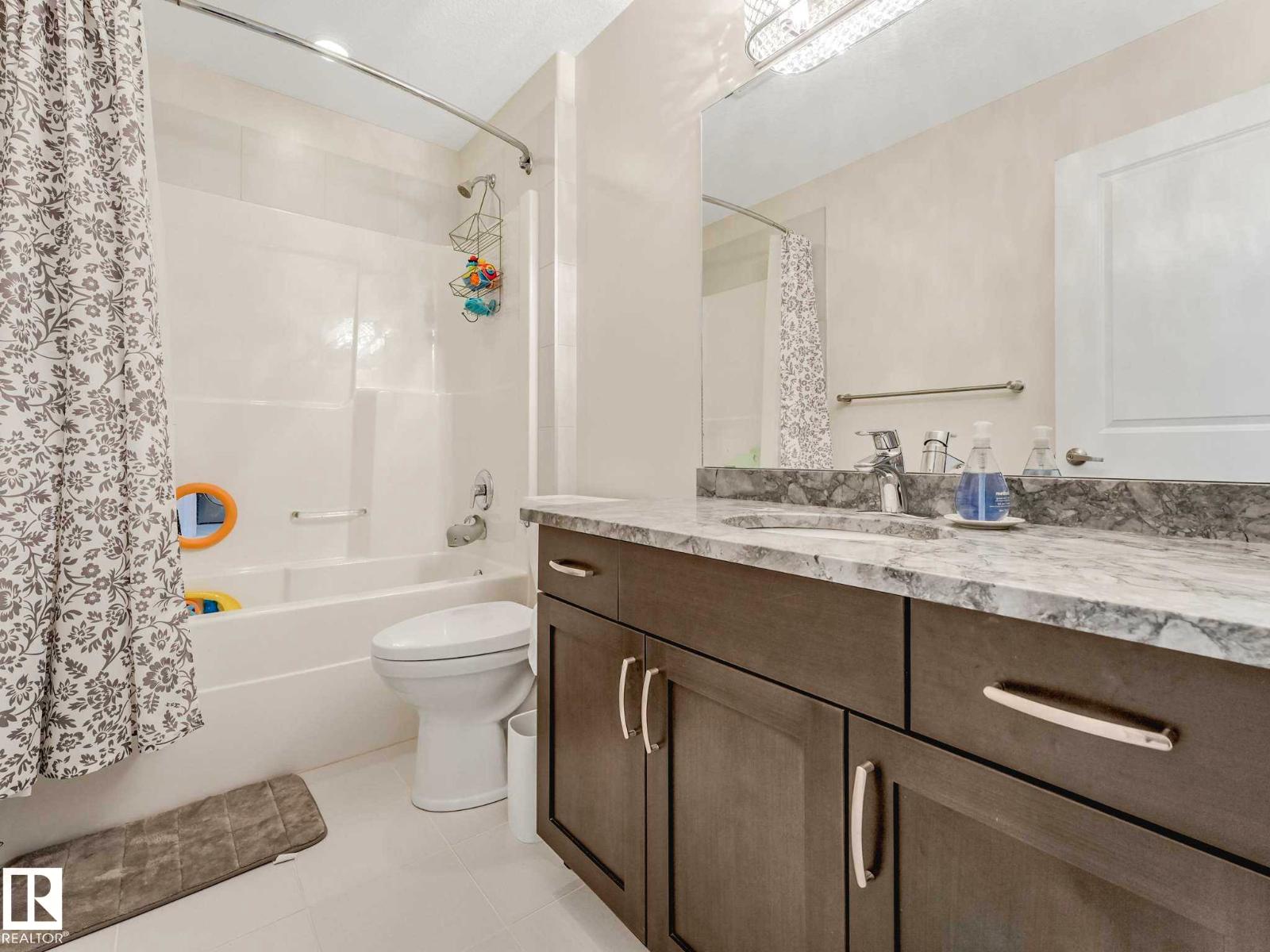 9330 83 ST NW - 28