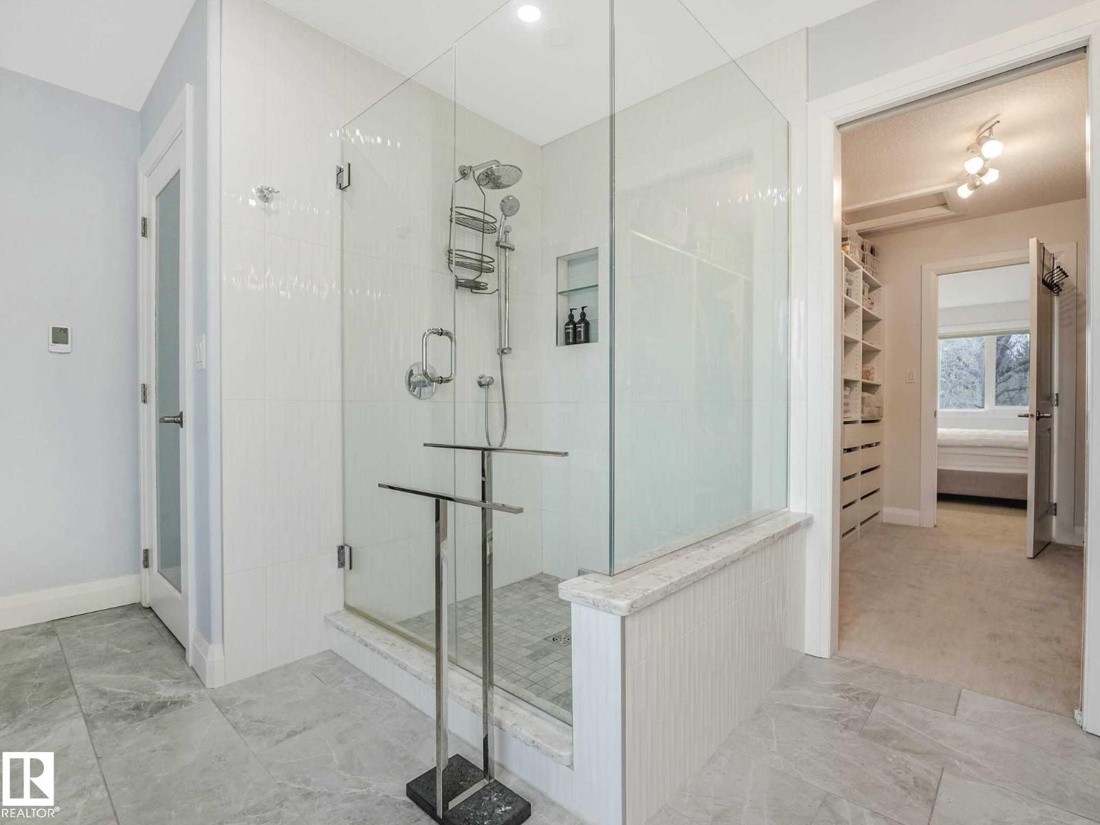 9330 83 ST NW - 25