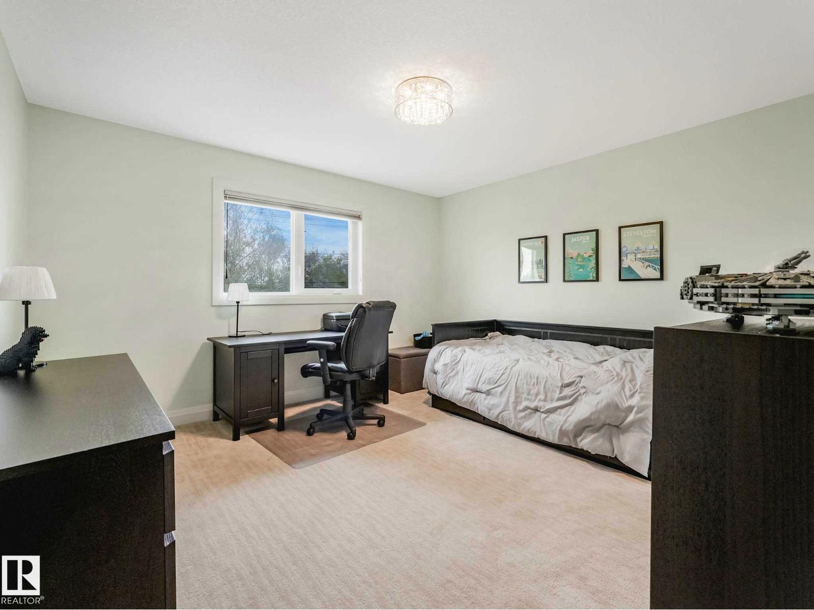 9330 83 ST NW - 30
