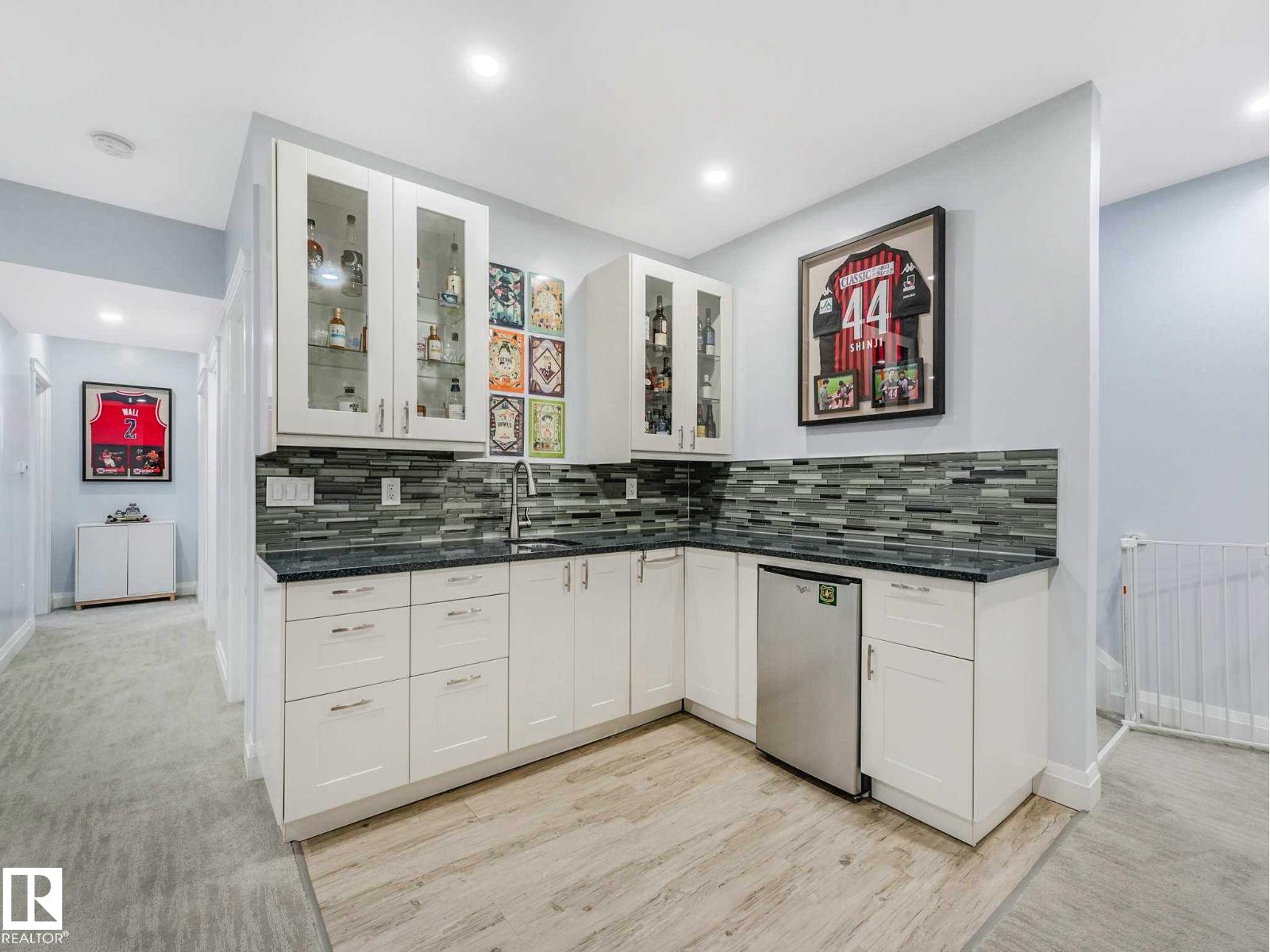 9330 83 ST NW - 41