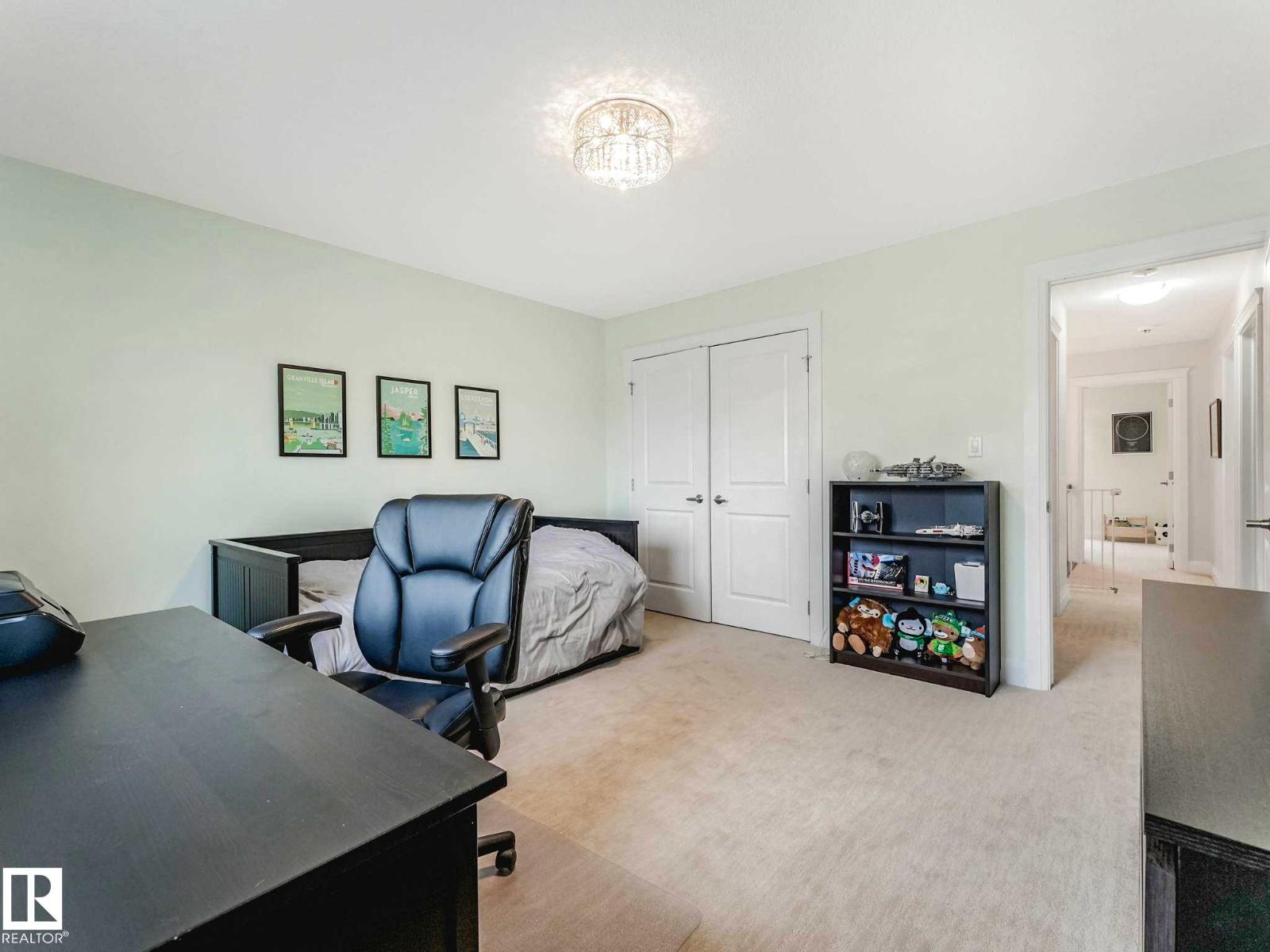 9330 83 ST NW - 31