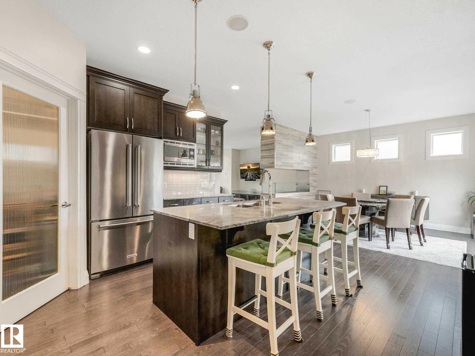 9330 83 ST NW - 14