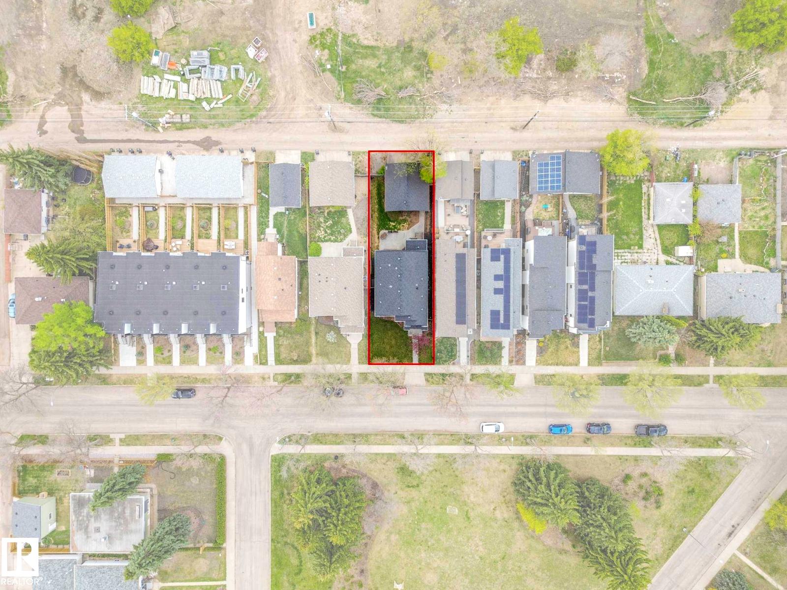 9330 83 ST NW - 65