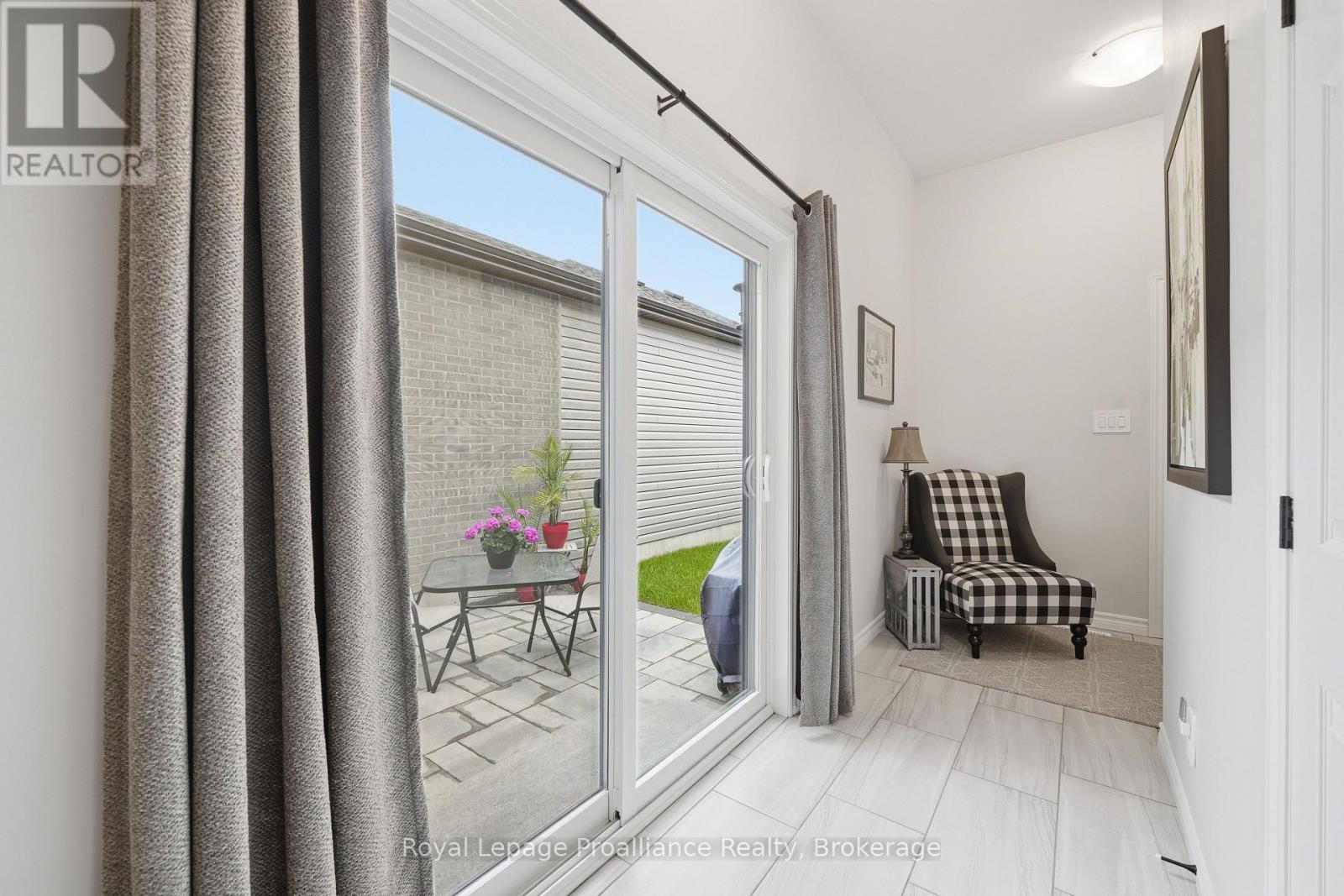 24 RIVERSTONE WAY - 15