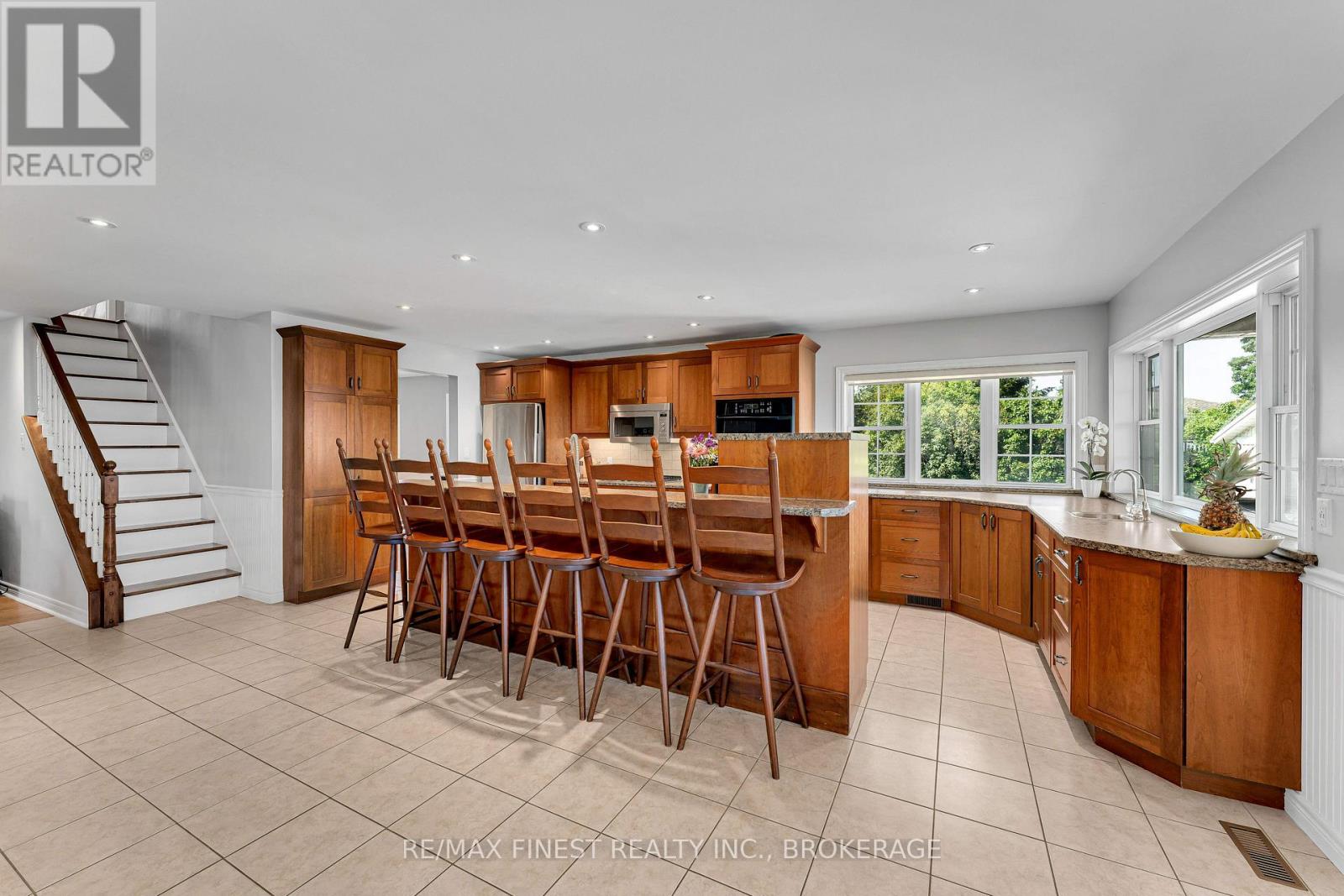 2112 BATTERSEA ROAD - Image 15