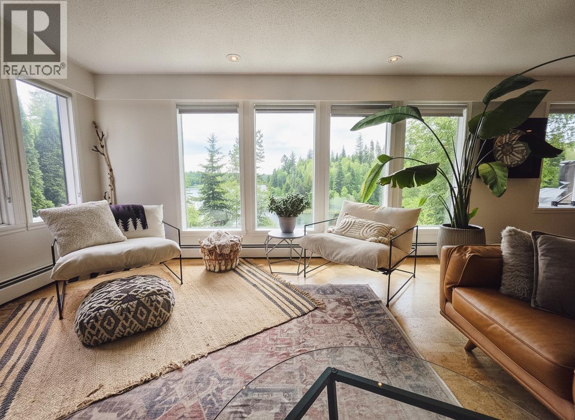 Photo 11 of 40 — 9875 LAKESHORE DRIVE · Prince George, BC