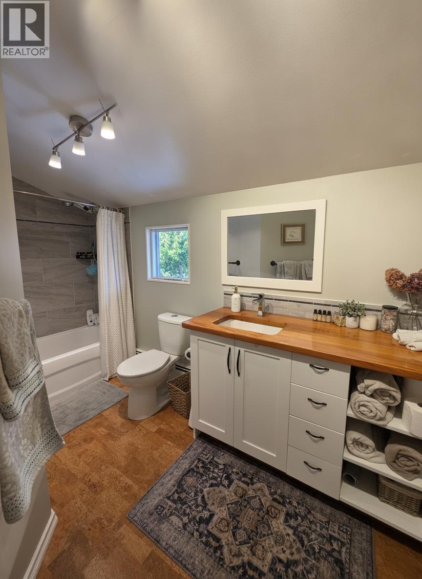 Photo 28 of 40 — 9875 LAKESHORE DRIVE · Prince George, BC