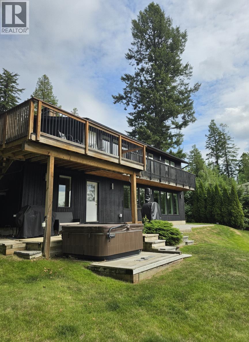 Photo 38 of 40 — 9875 LAKESHORE DRIVE · Prince George, BC