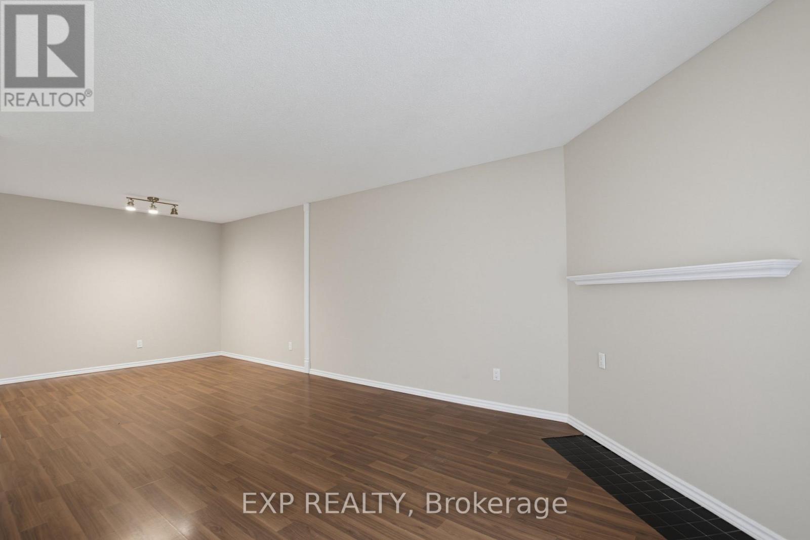 #106 144 CONWAY DRIVE - 12
