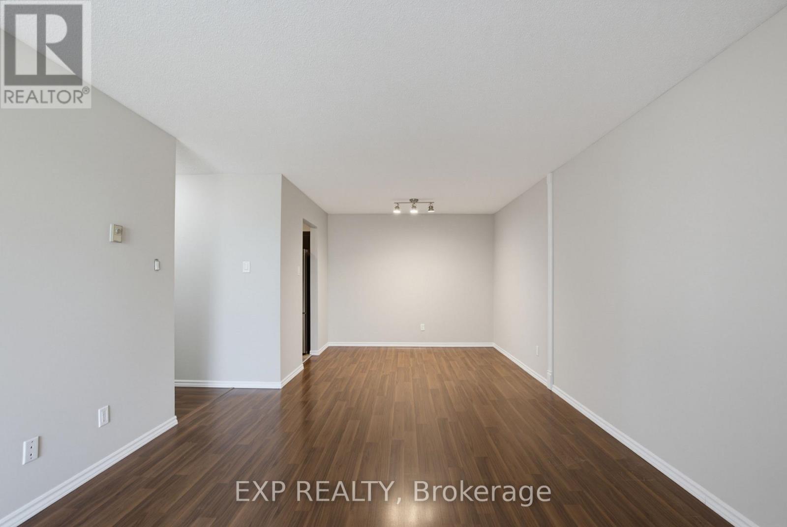 #106 144 CONWAY DRIVE - 13