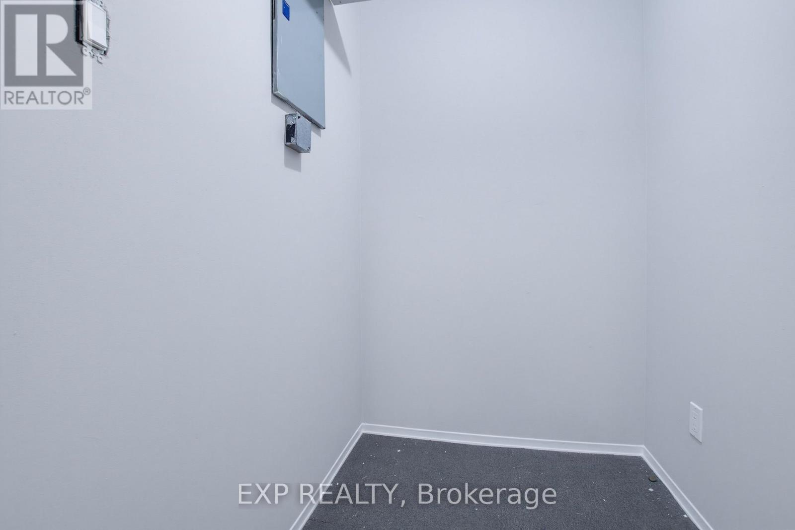 #106 144 CONWAY DRIVE - 21