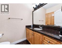 6890 Koala Crescent, Burnaby, BC V5E3K9 Photo 24