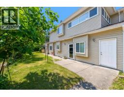 6890 Koala Crescent, Burnaby, BC V5E3K9 Photo 8