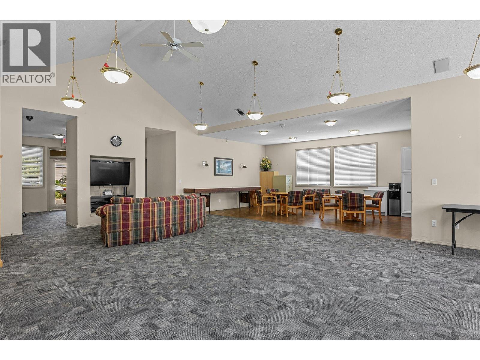 #106 555 Houghton Road - 34