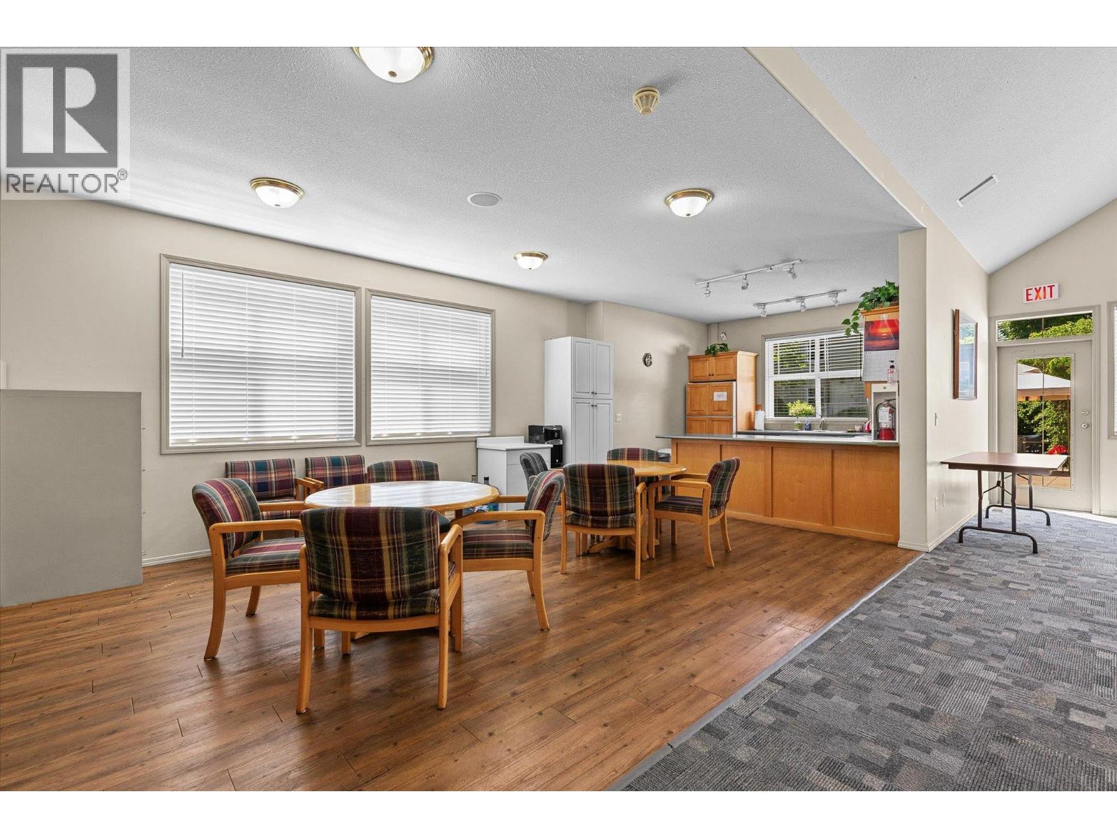 #106 555 Houghton Road - 32