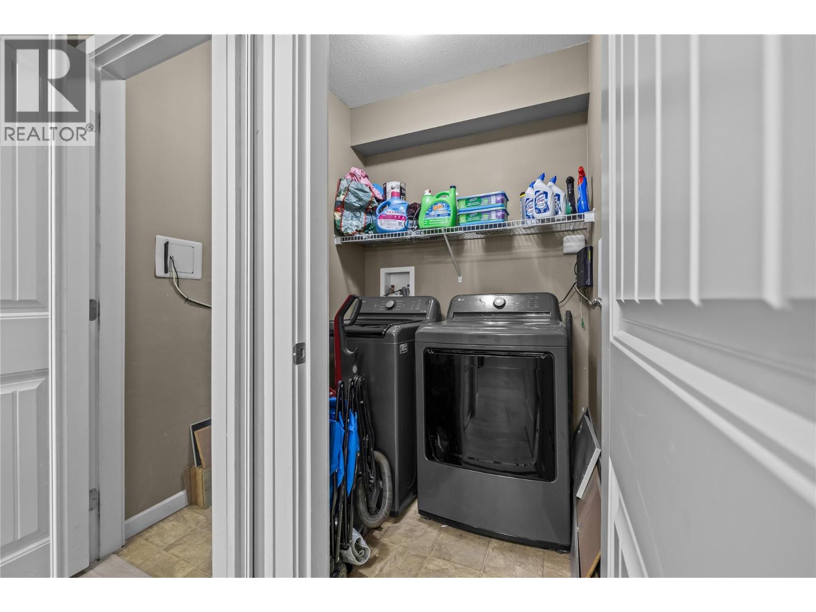 #205 140 Asher Road - 13