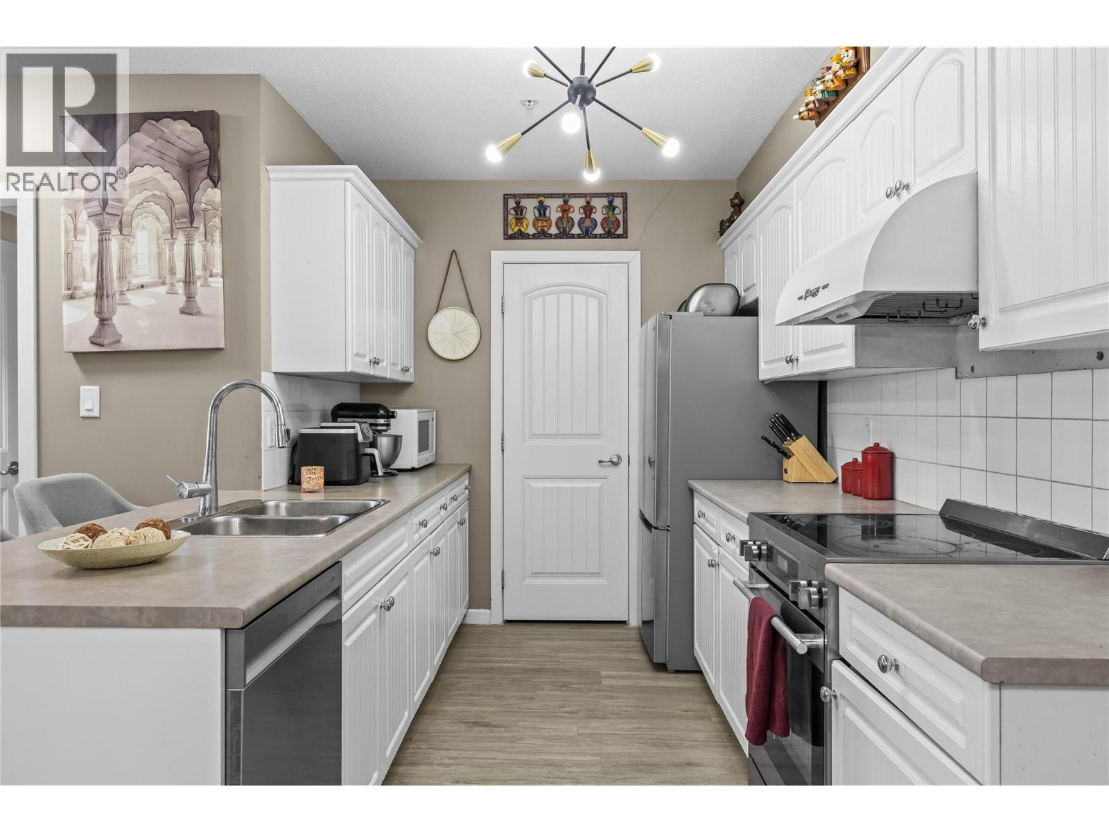 #205 140 Asher Road - 6