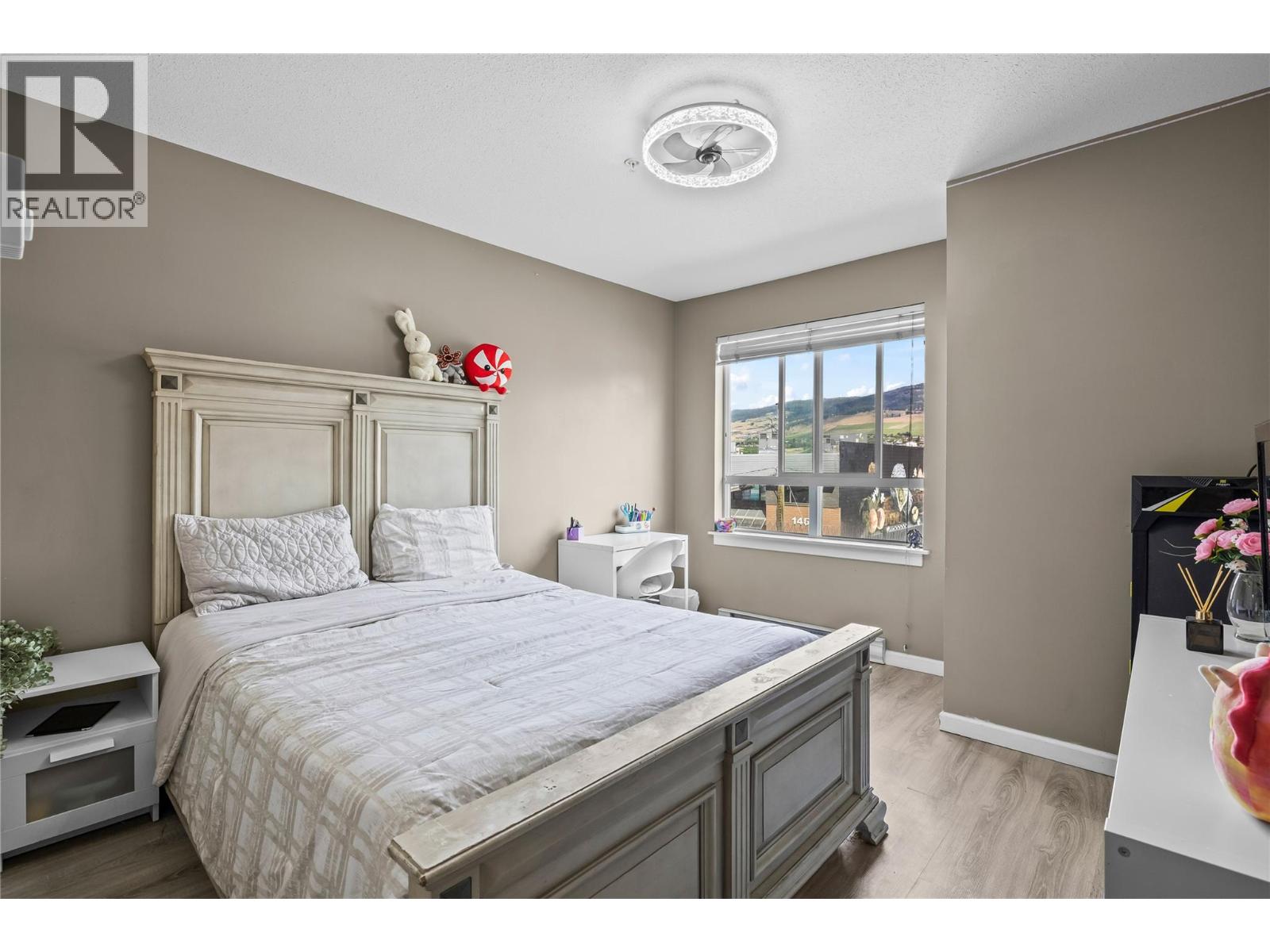 #205 140 Asher Road - 18