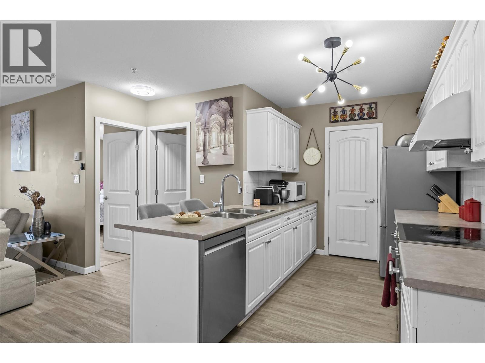 #205 140 Asher Road - 8