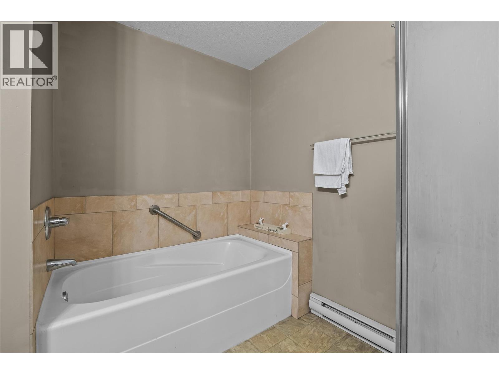 #205 140 Asher Road - 20