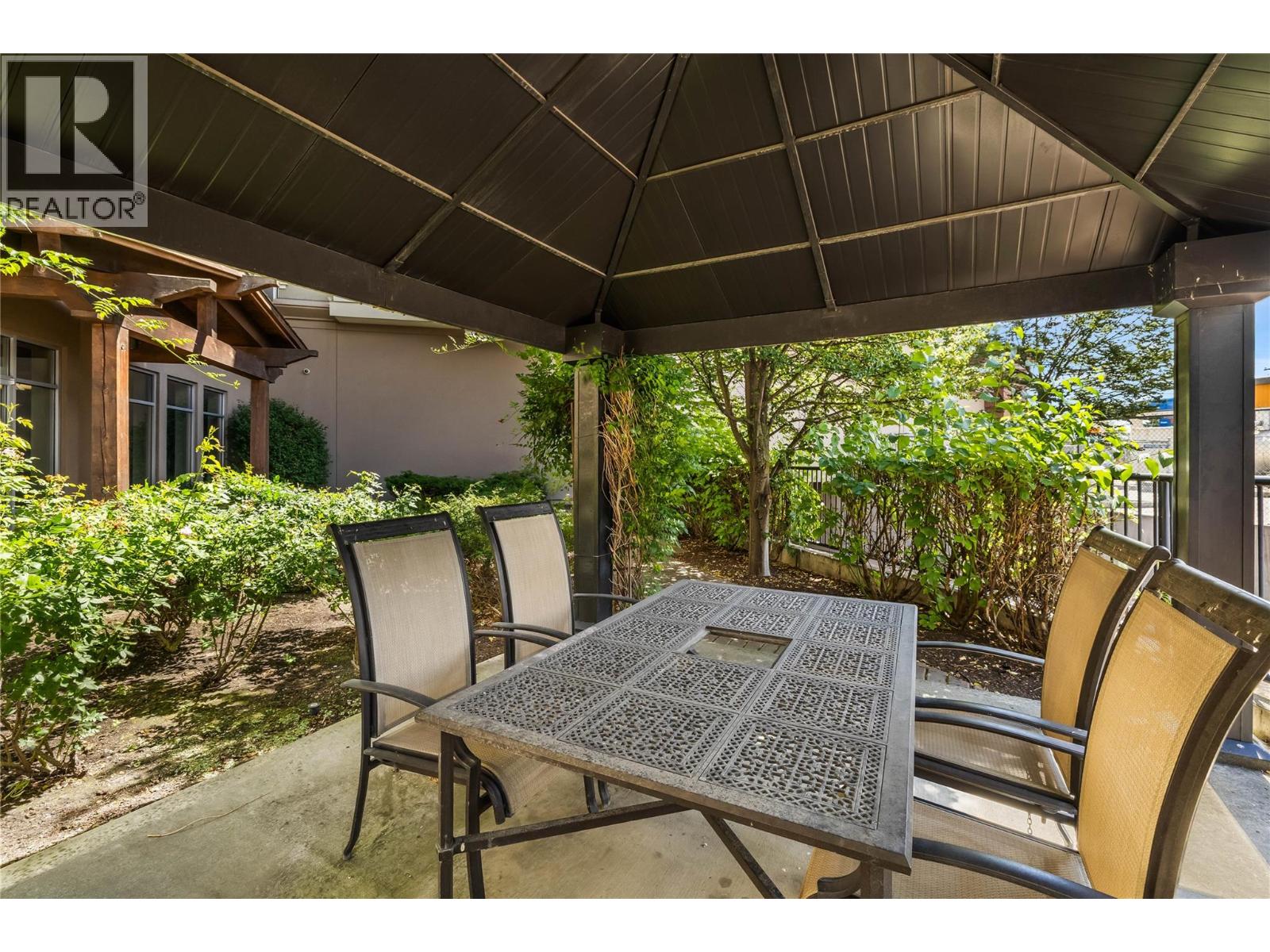 #205 140 Asher Road - 24