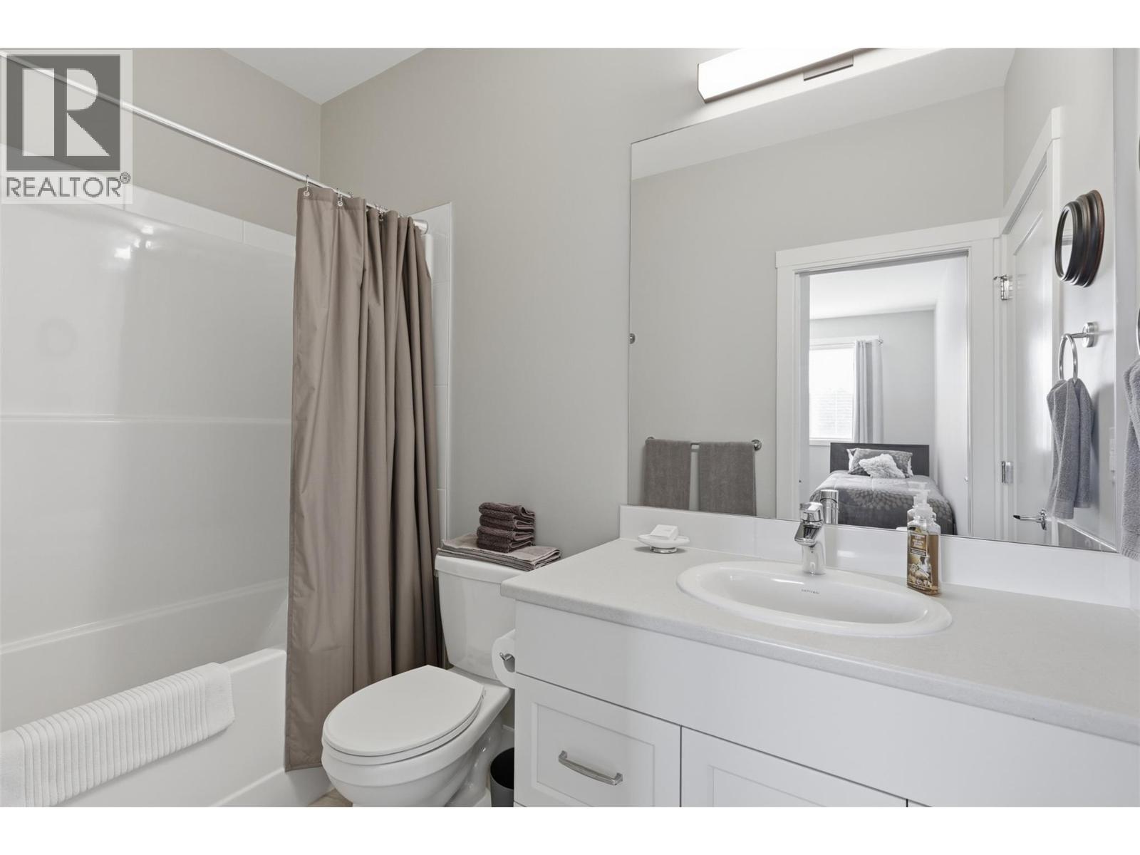 #126 200 Grand Boulevard - 21