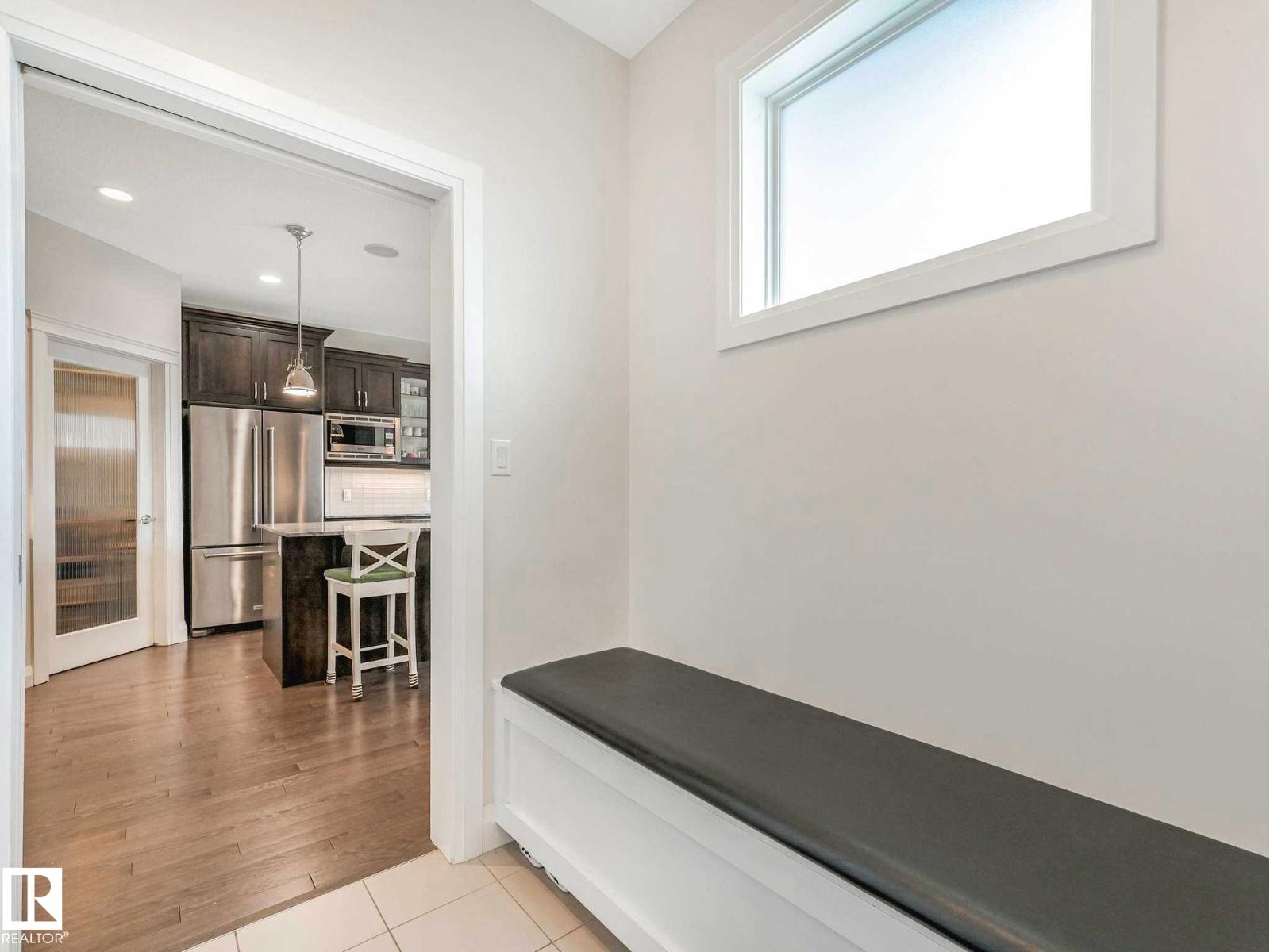 9330 83 ST NW - 53