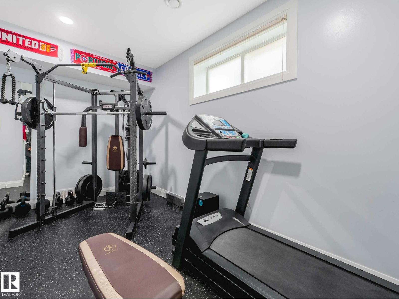 9330 83 ST NW - 51