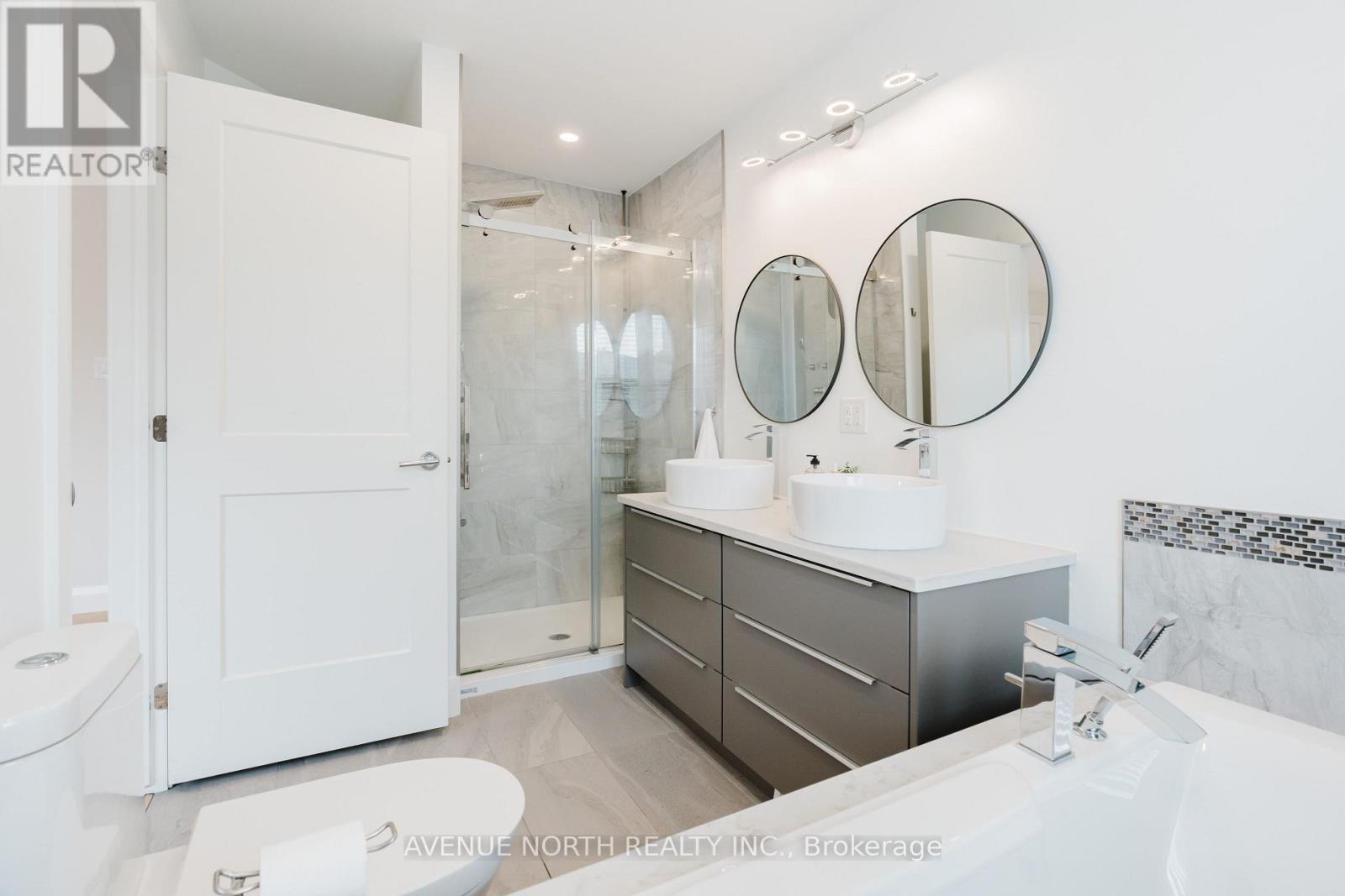 4 Bed, 4 Bath House for Sale in Ottawa – 121 KING GEORGE STREET, Ottawa – MLS# X13539858 - Image 27
