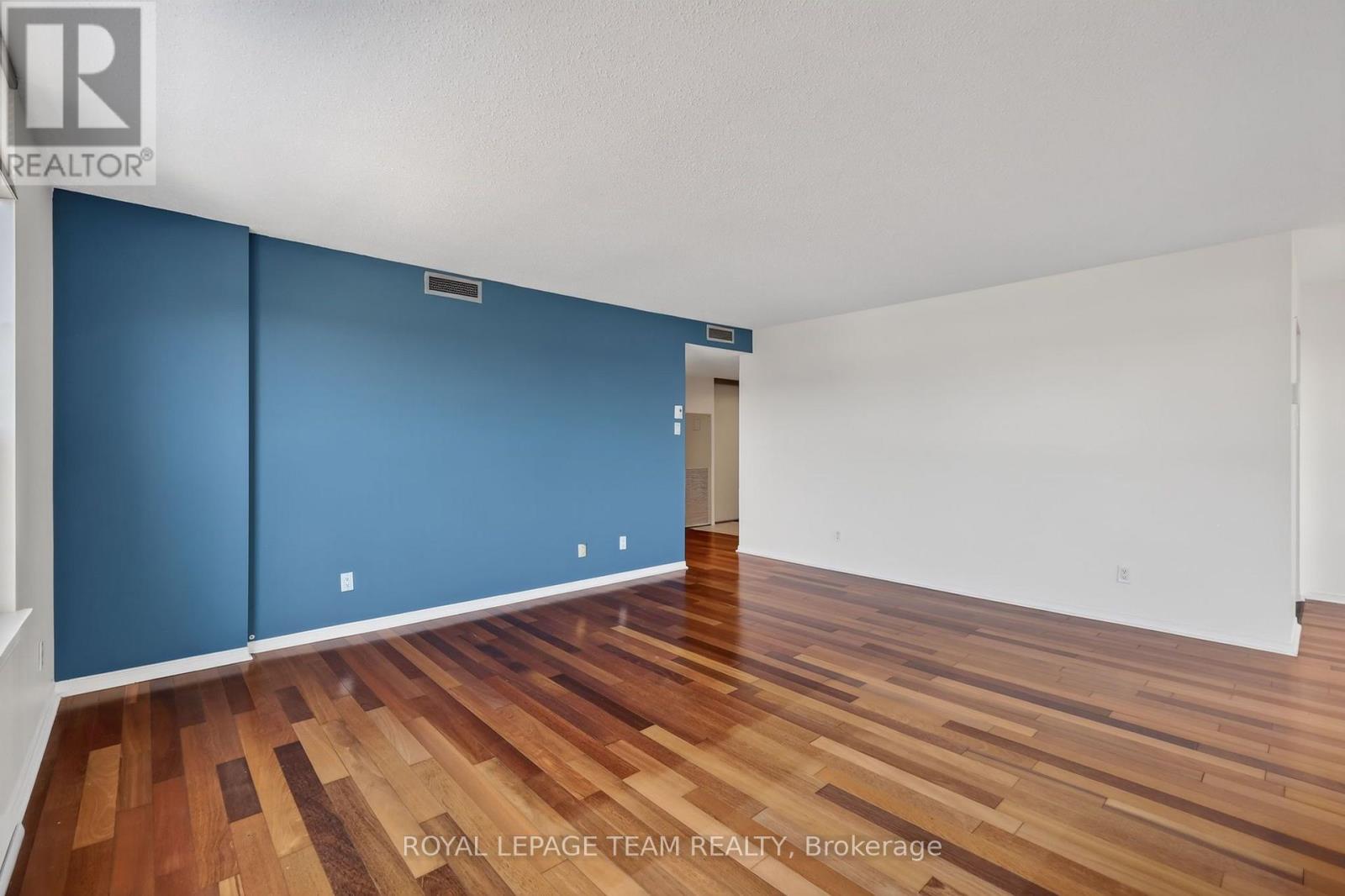 #601 215 PARKDALE AVENUE - 10